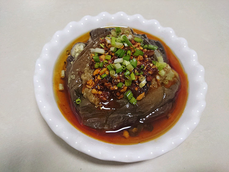 耗辣椒拌茄子步骤8