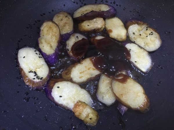 茄子炒豆干步骤4