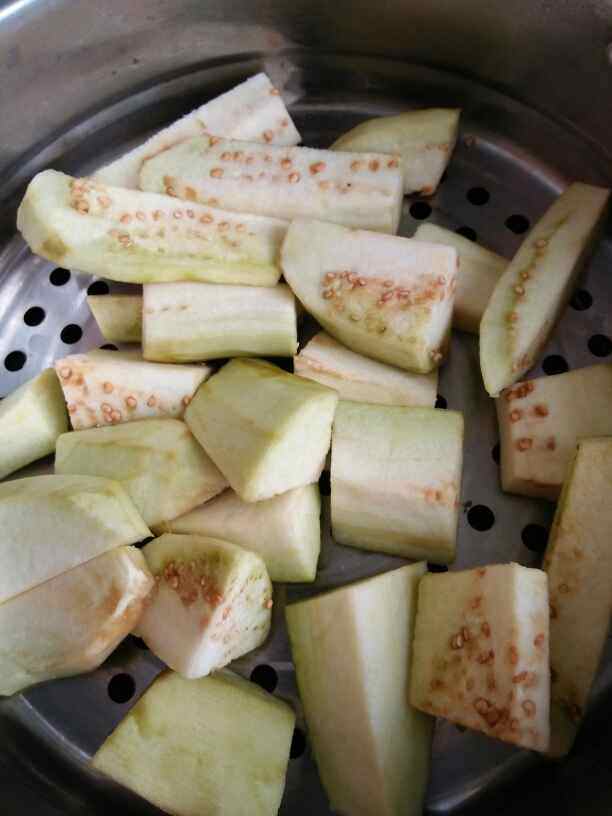 土豆拌茄子步骤2