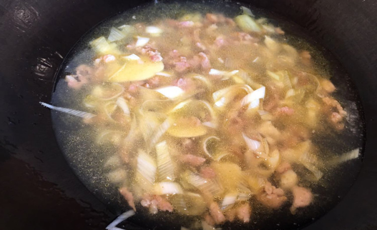 花式肉粒烧茄条步骤8