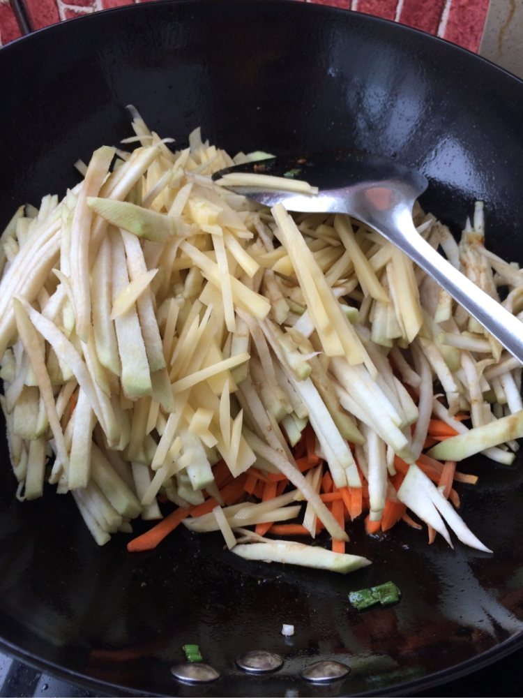 茄子土豆丝步骤5