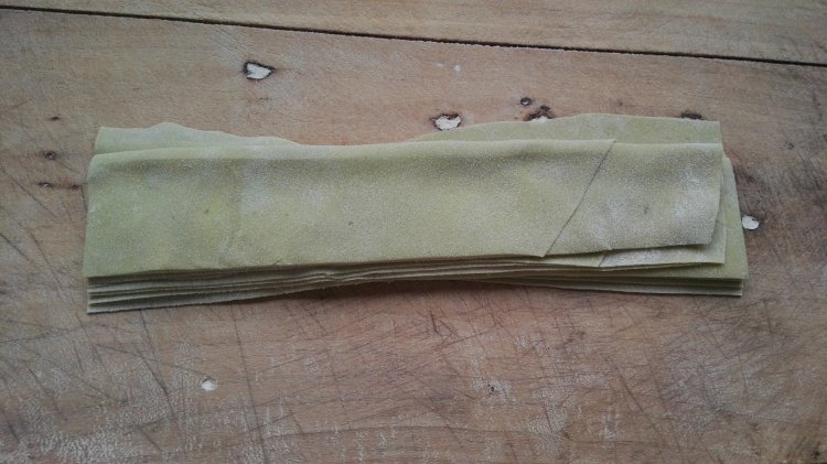 酸汤煎茄子彩色手擀面步骤7