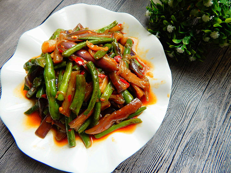 豆角辣烧茄子步骤16