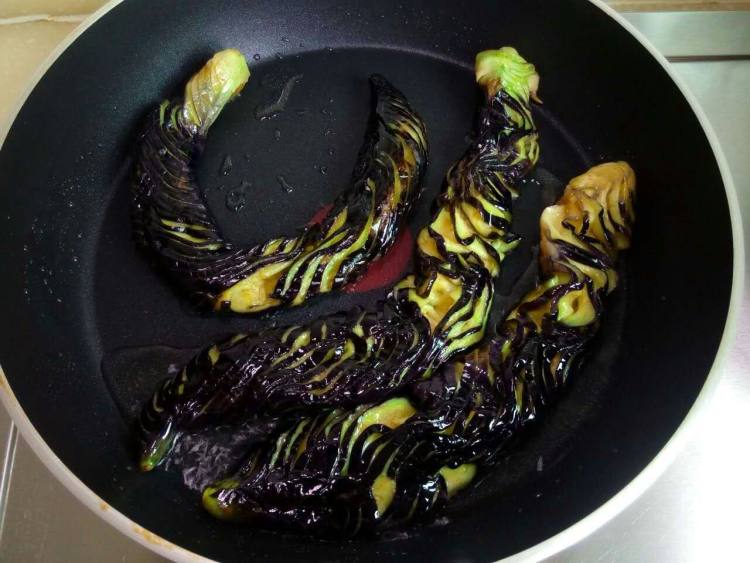 干煎茄子步骤7