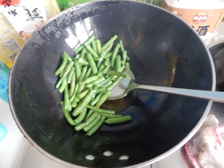 茄子豆角烧粉条步骤3