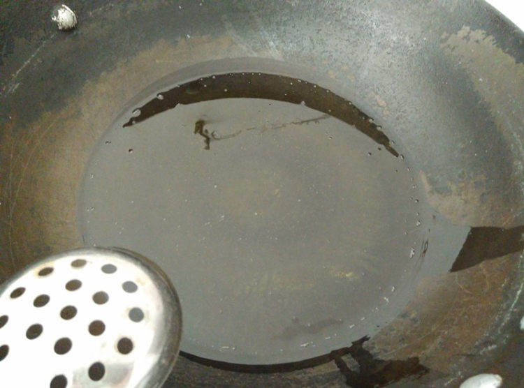 青椒炒茄子条步骤5