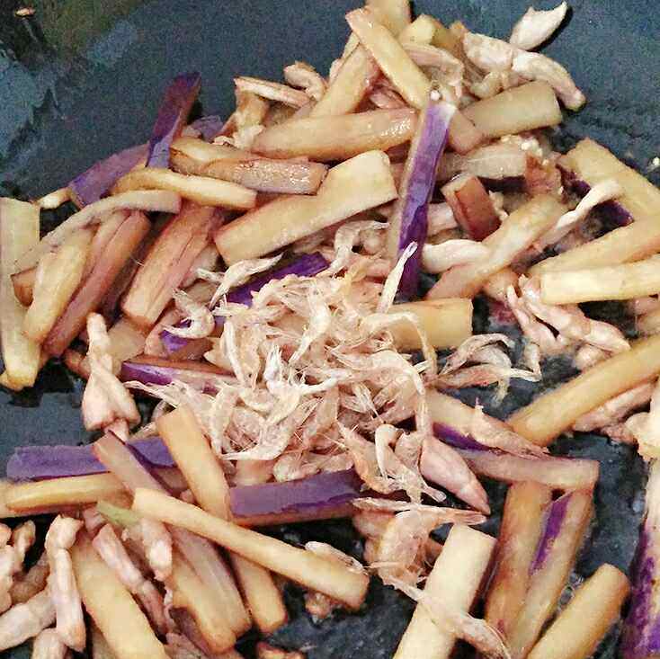 肉丝虾米茄子步骤7