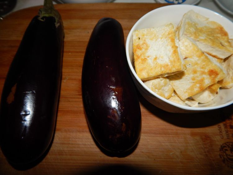 茄子烧豆腐步骤1