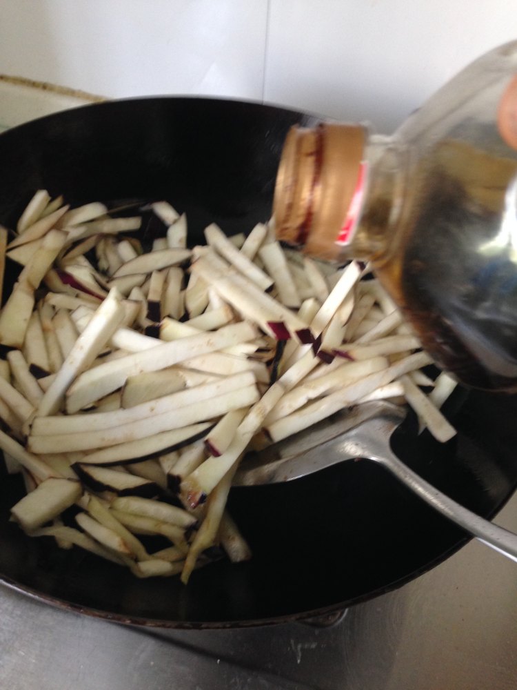 蒜香紫茄步骤7