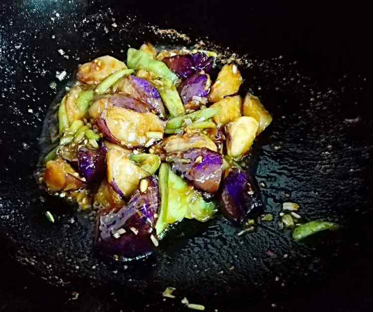 家常红烧茄子步骤8