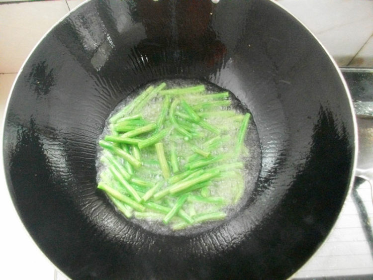 长豆角烧茄子步骤2
