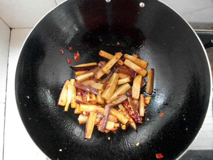 长豆角烧茄子步骤6
