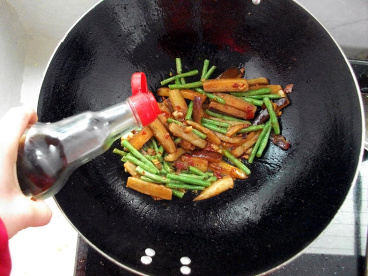 长豆角烧茄子步骤9