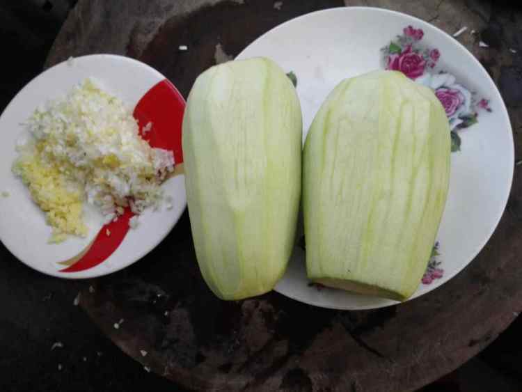 油炸茄子盒步骤1