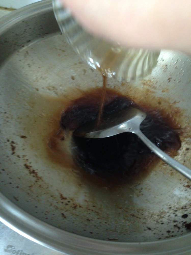 糖醋浇汁茄龙步骤7