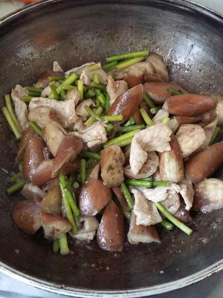蒜苔炒茄子步骤12