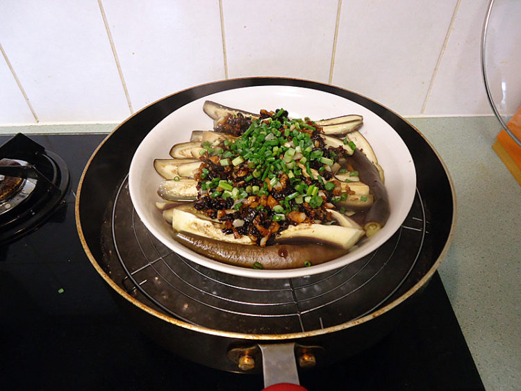 XO酱蒜蓉豆豉蒸茄子步骤10