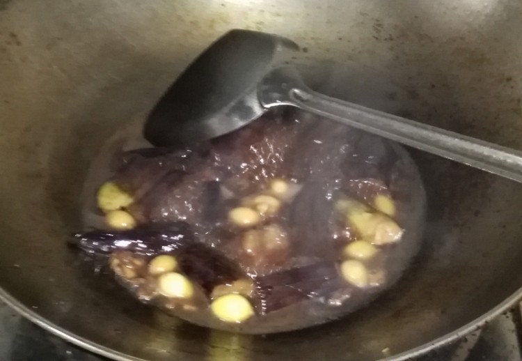 银杏烧茄子步骤5