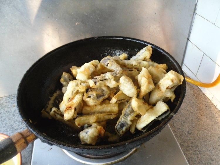 酱熘茄条步骤8