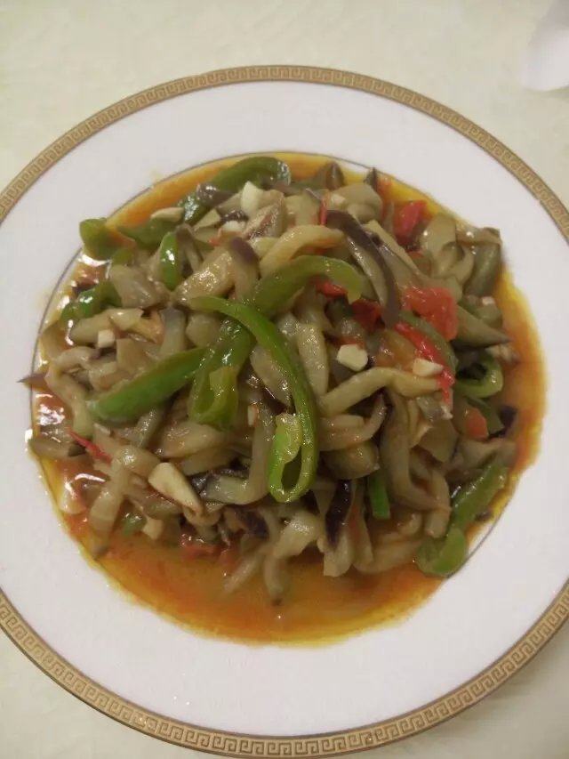 清炒茄子条步骤6