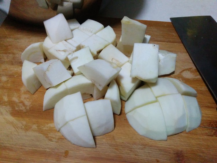 【手工美食】家常烧茄步骤2