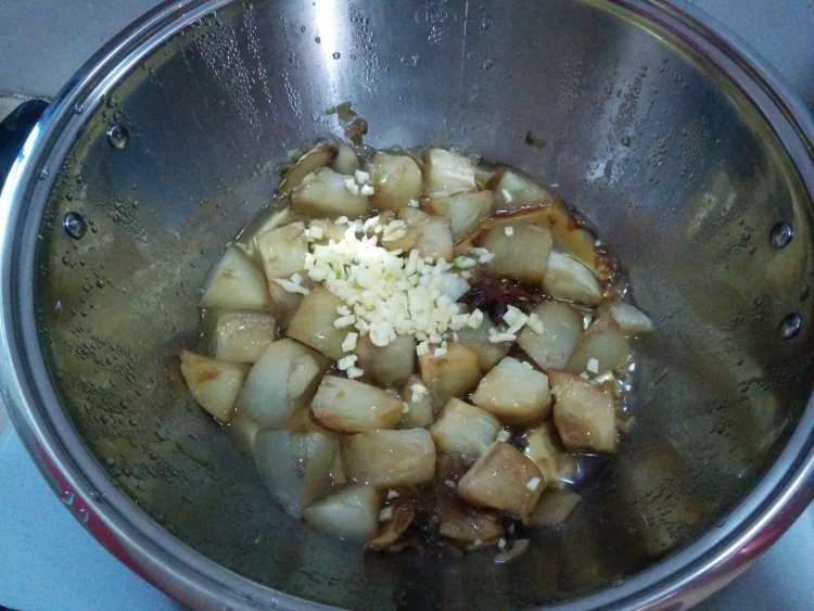 【手工美食】家常烧茄步骤6