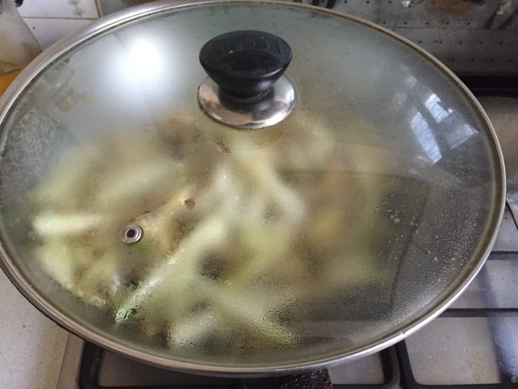 火腿肠肉丝炒茄子步骤9