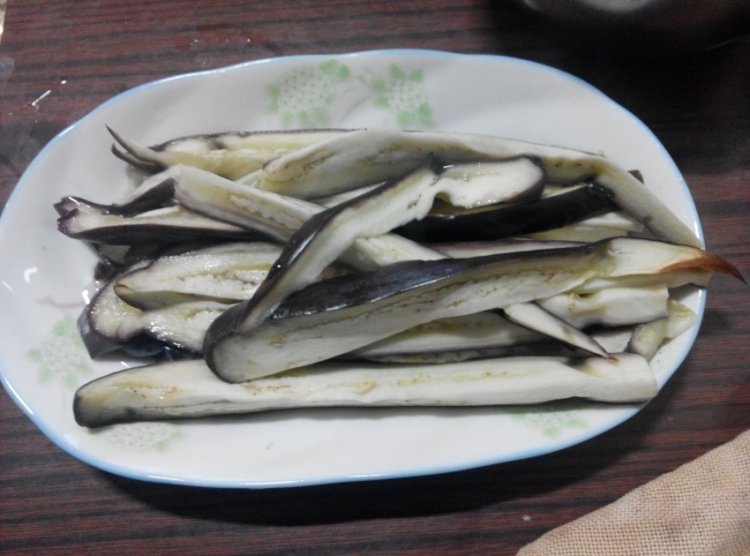 凉拌鱼香茄条步骤4