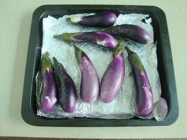 凉拌烤茄子步骤2
