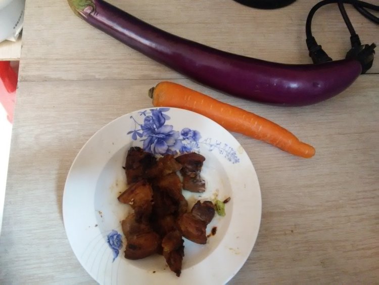 茄子胡萝卜饭步骤2