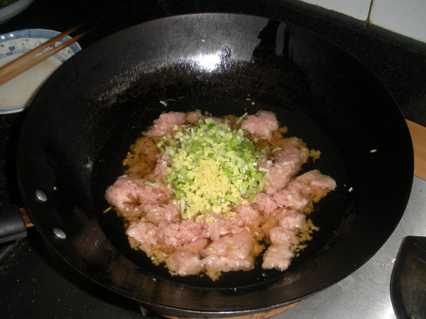 线椒茄子猪肉水饺步骤11