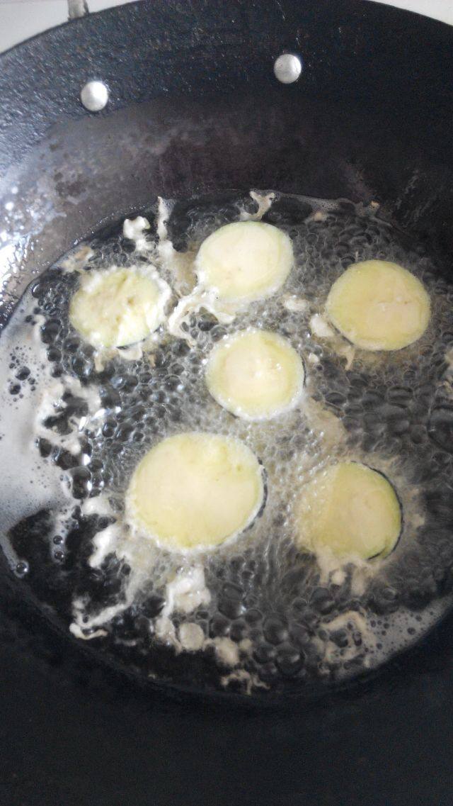 蒜丁茄盒步骤9