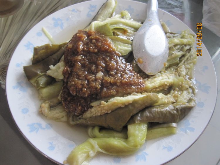 茄子淋蒜步骤10