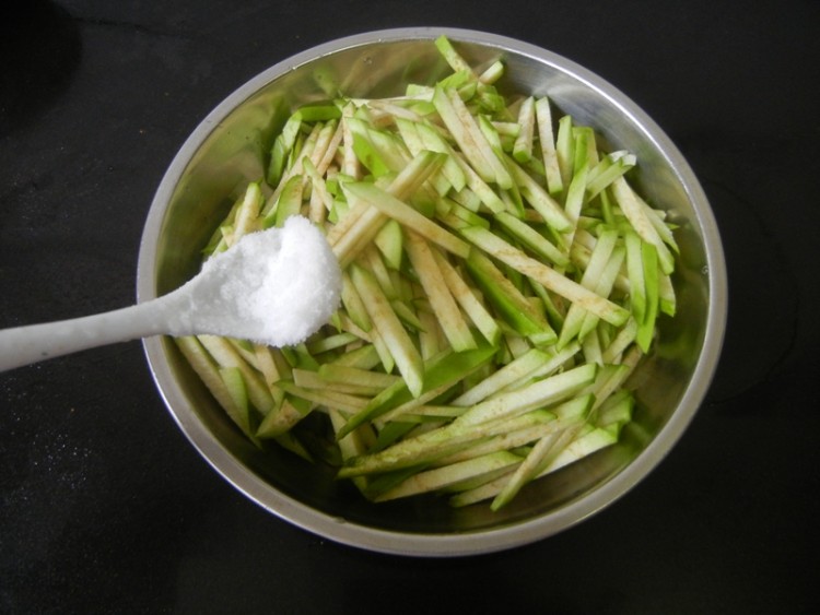 秋风茄丝蛋饼步骤3