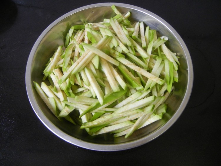 秋风茄丝蛋饼步骤2