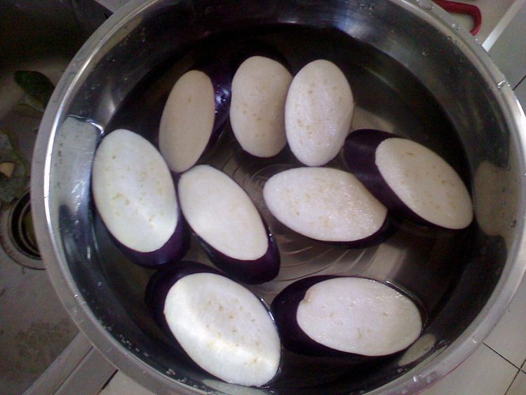 煎茄子步骤2