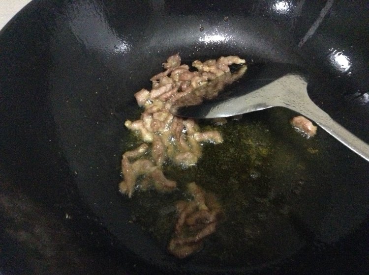 茄子丝炒肉步骤7