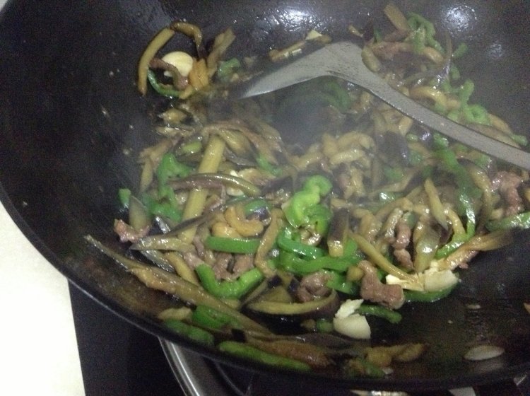 茄子丝炒肉步骤9