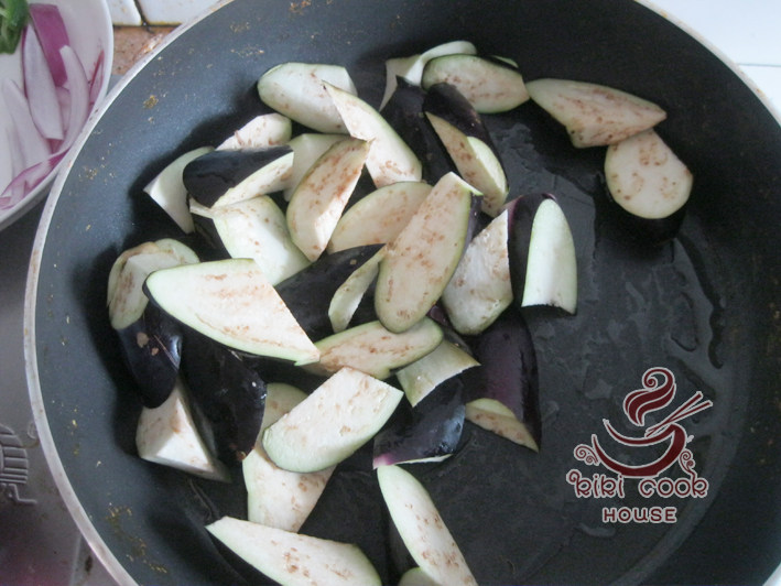 酱香烧茄子步骤2