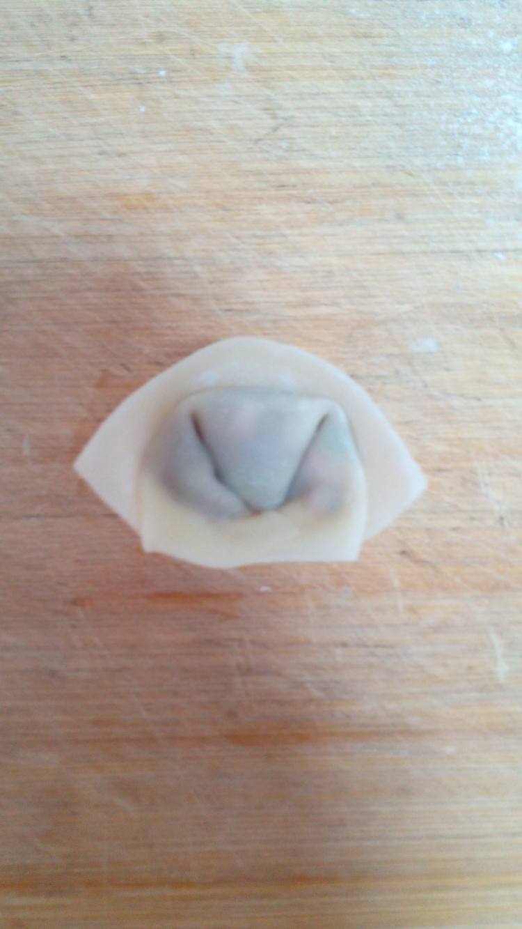 酸汤牛肉馄饨步骤7
