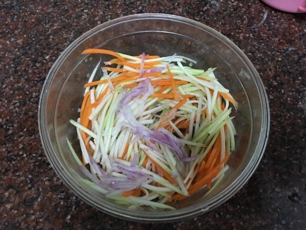 西葫芦胡萝卜鸡蛋饼步骤2