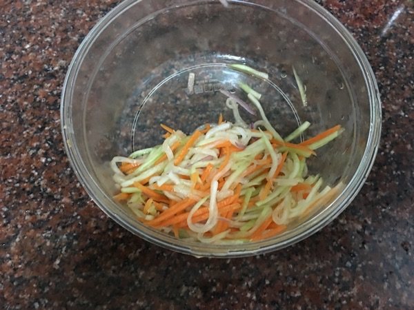 西葫芦胡萝卜鸡蛋饼步骤3