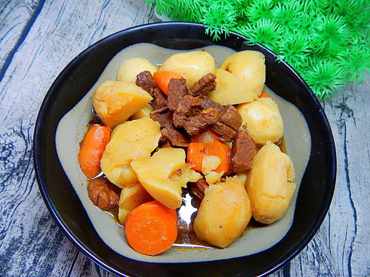 小土豆烧牛腩步骤13