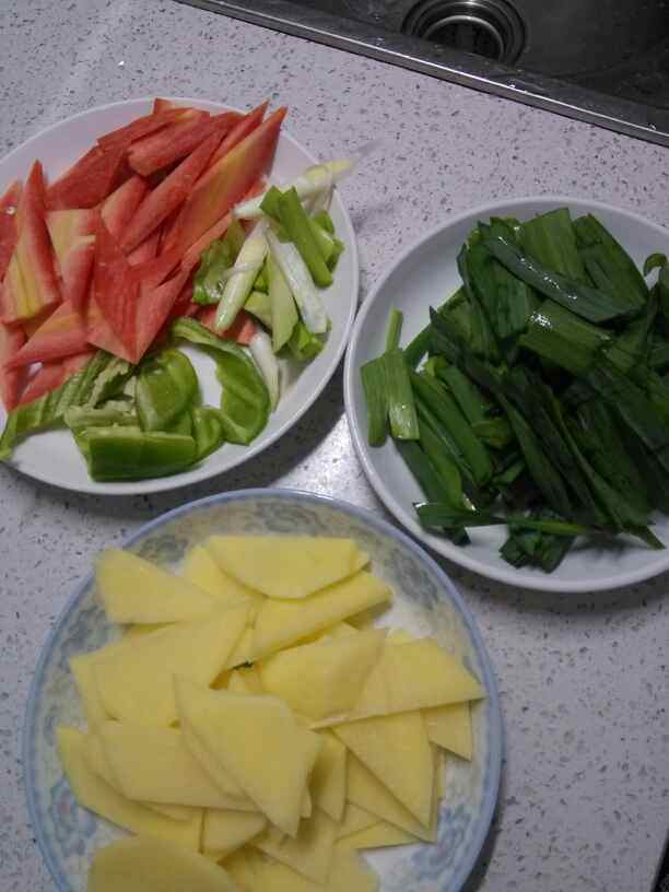 土豆五花肉步骤1