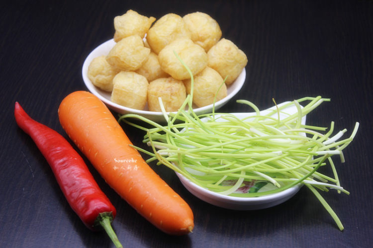 野葱焖豆腐步骤1