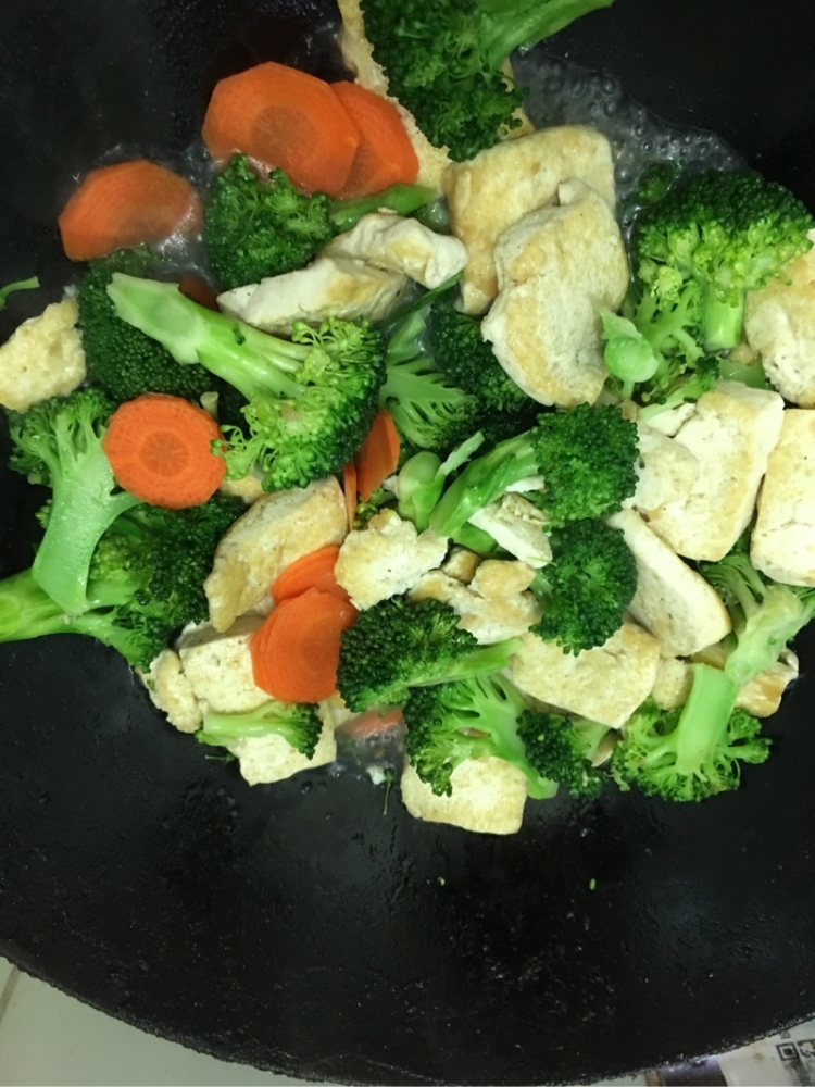 西兰花烧豆腐步骤7