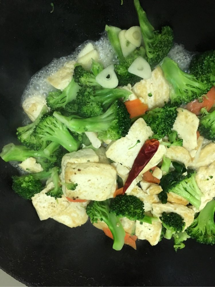 西兰花烧豆腐步骤9