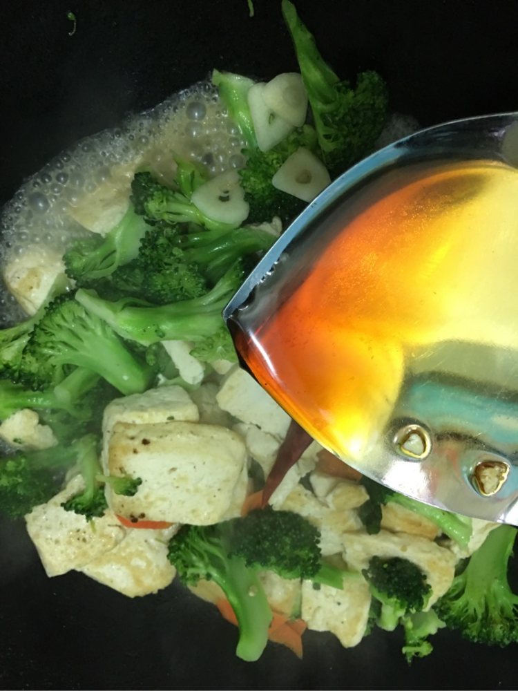 西兰花烧豆腐步骤10