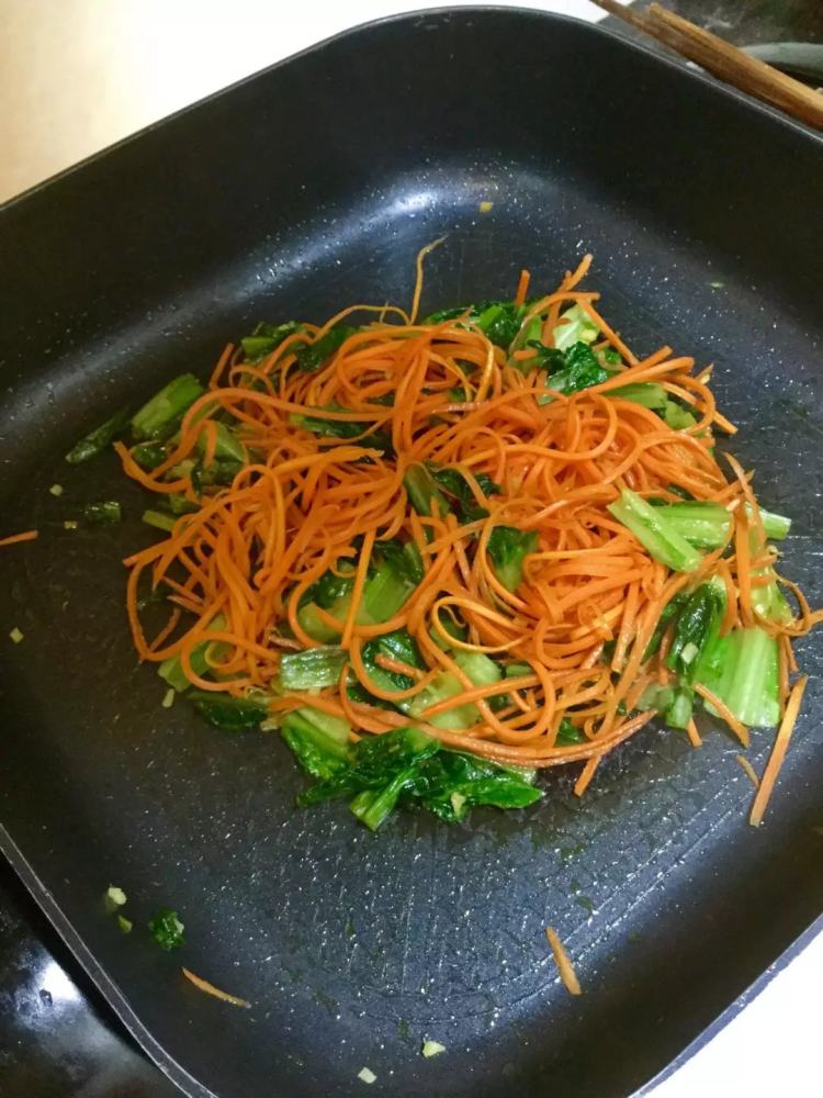 素菜炒面步骤8