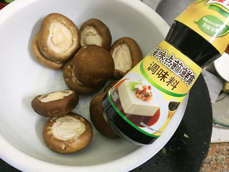 百花酿鲜菇步骤7